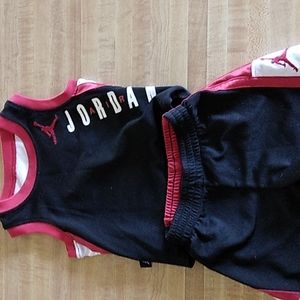 12 months Baby Jordan short set Jersey style